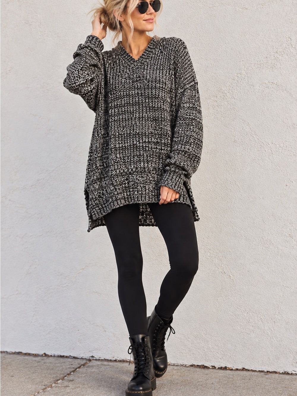 BDG Knit Sweater in Black & White Size Small NWT